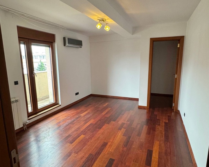 Patrijarha Varnave, Beograd, 11000, 5 Spavaće sobe Spavaće sobe, 6 Sobe Sobe,4 BathroomsBathrooms,Dupleks,Prodato,Patrijarha Varnave,4,1035