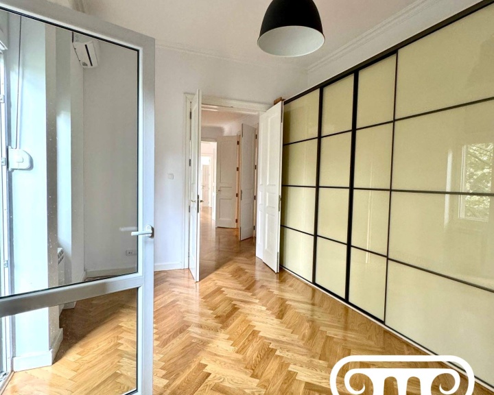 Palmotićeva, Beograd, 11000, 3 Spavaće sobe Spavaće sobe, 4 Sobe Sobe,2 BathroomsBathrooms,Stan,Za Izdavanje,Palmotićeva,2,1045